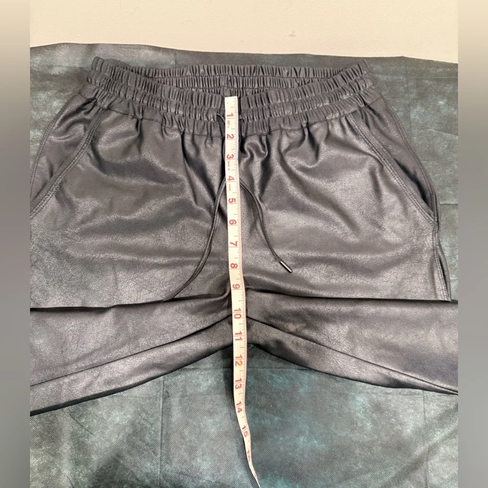 🔥Madison D’Amelie Black Shimmer Jogger Pants Size S EUC🔥